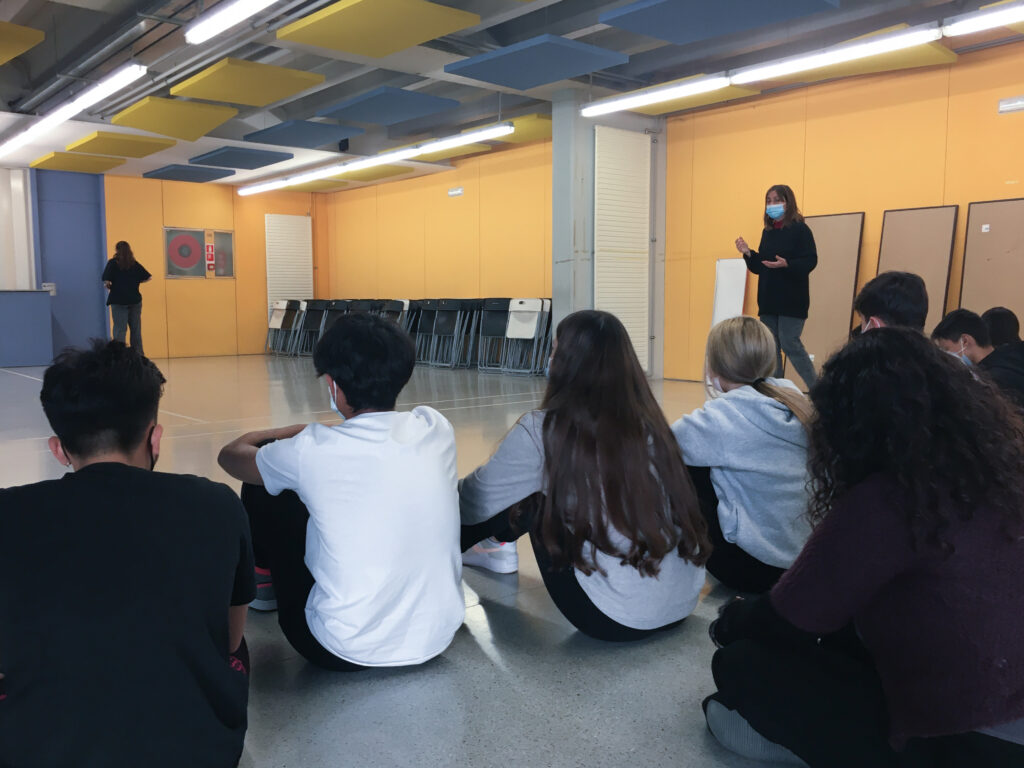 El mes de març desplega ‘Zones de contacte’ en quatre centres educatius del barri - Graner