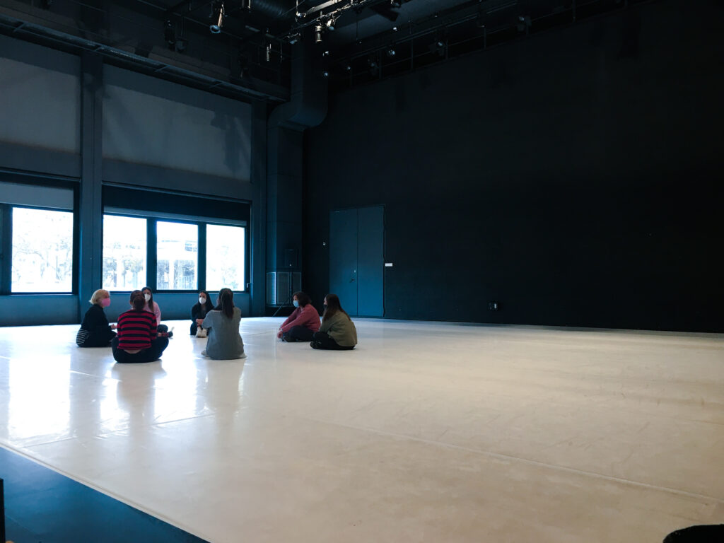 Zones de Contacte a les aules i també al Graner, amb la Segona Trobada de Mestres i Artistes - Graner