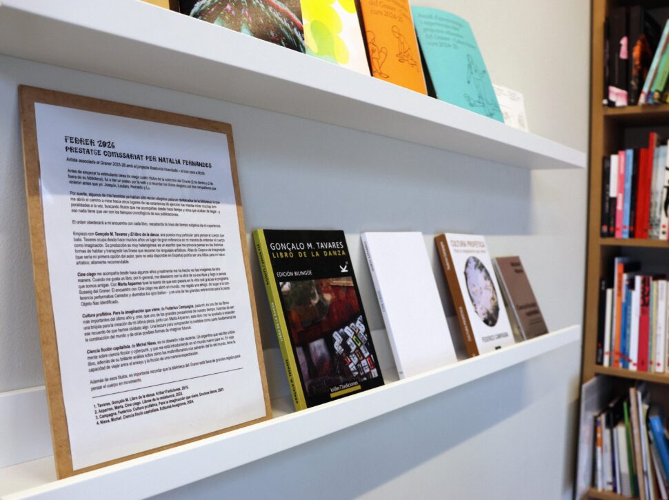 Prestatge comissariat per Natalia Fernandes – Febrer 2026