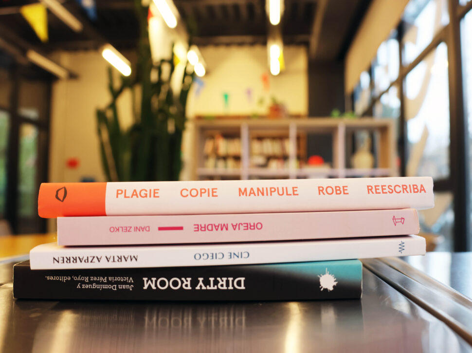 Prestatge comissariat per Javier J Hedrosa – Març 2026